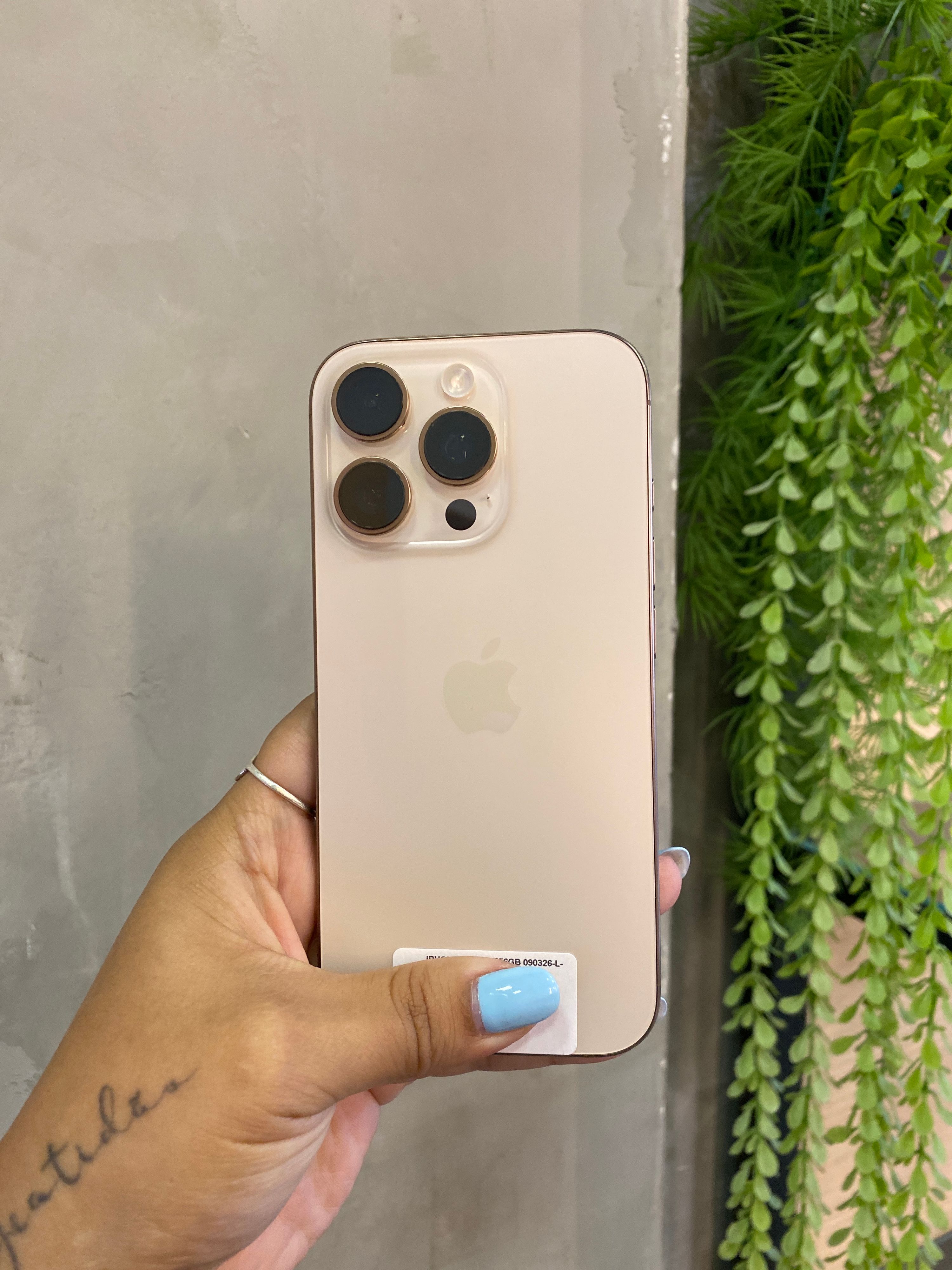 iPhone 16 Pro 