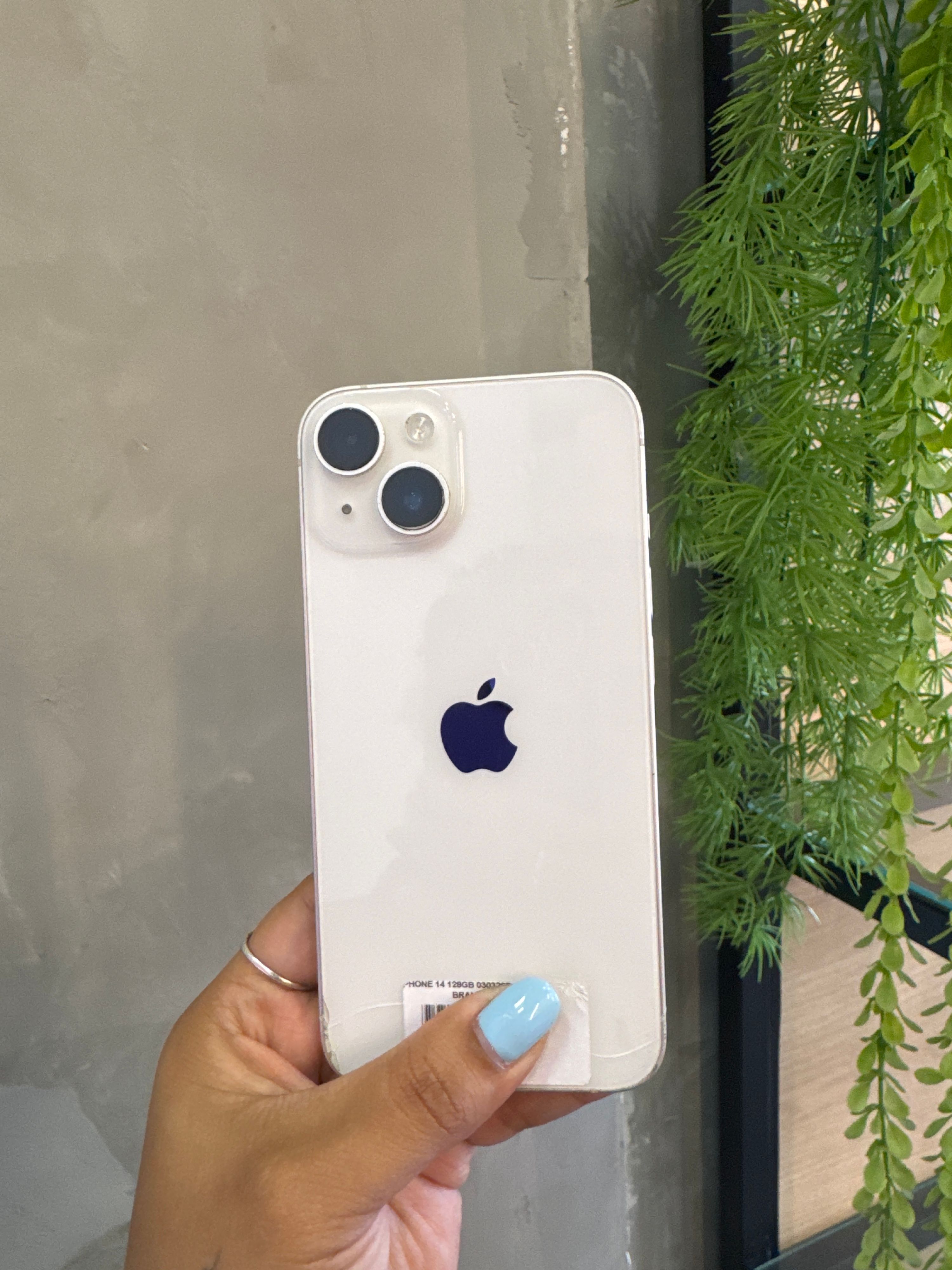 iPhone 14