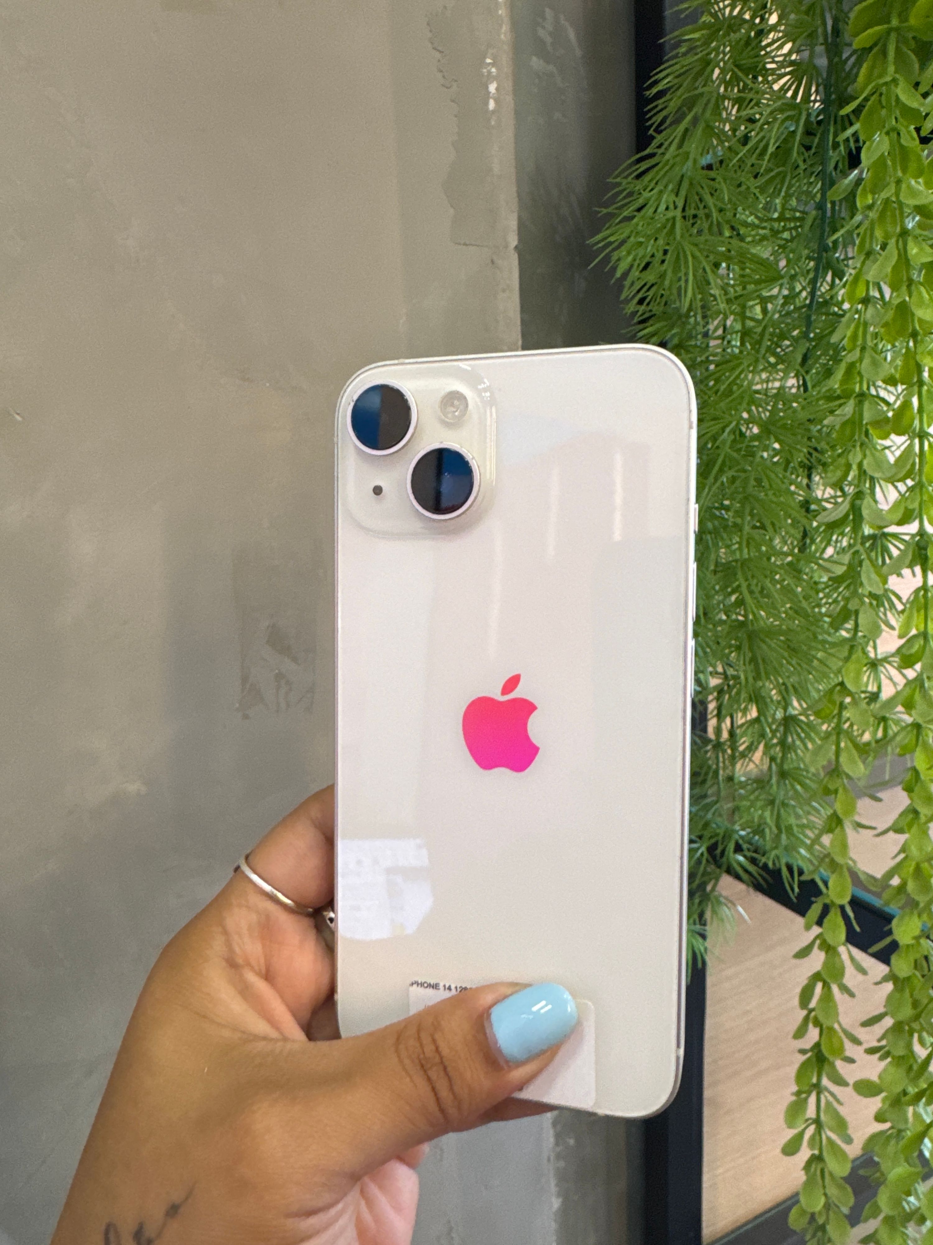 iPhone 14