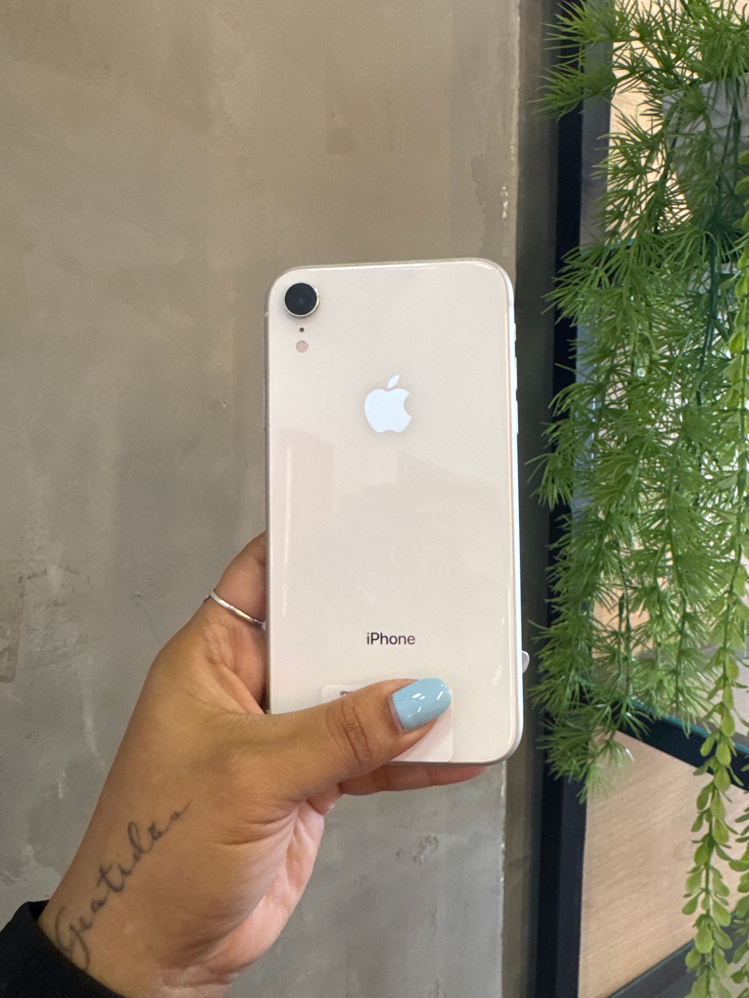 iPhone XR 
