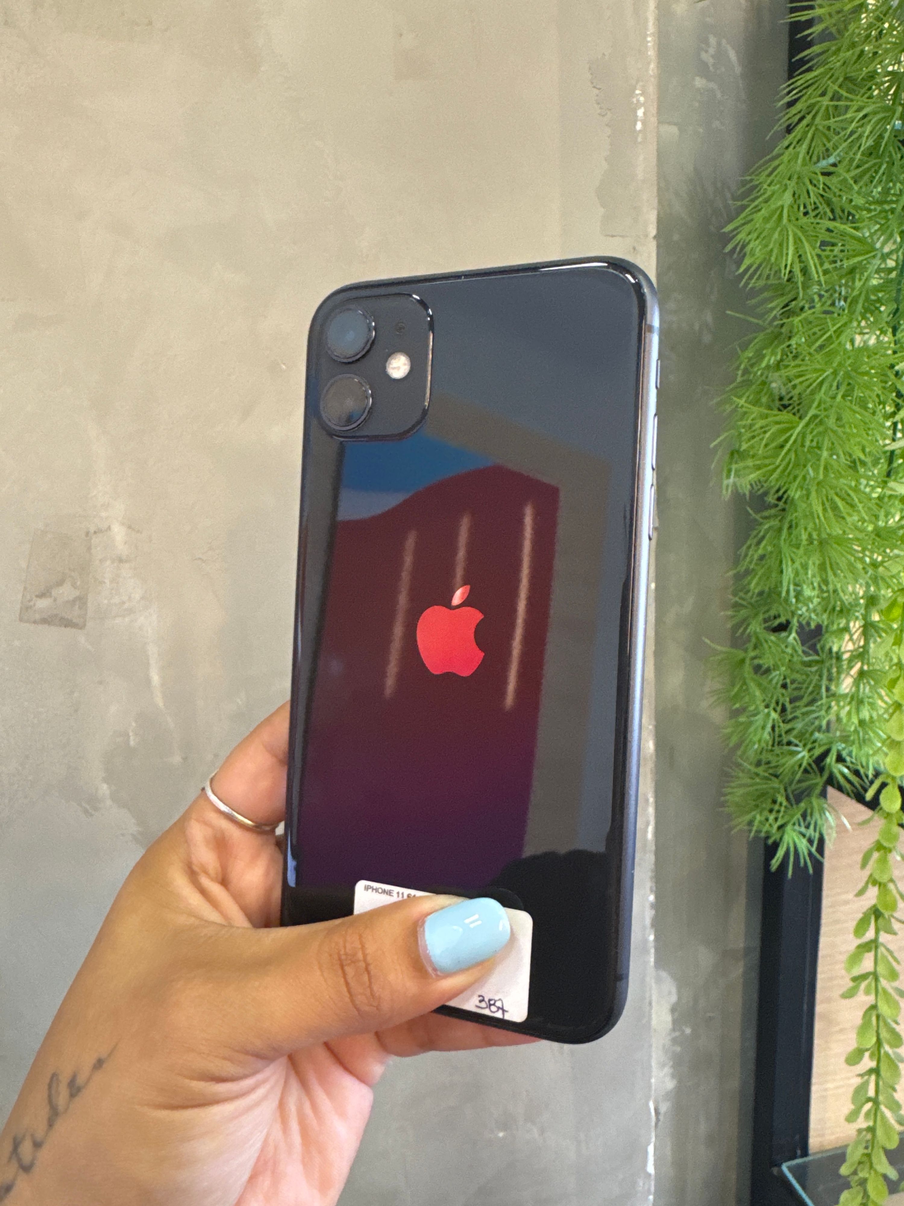 iPhone 11 