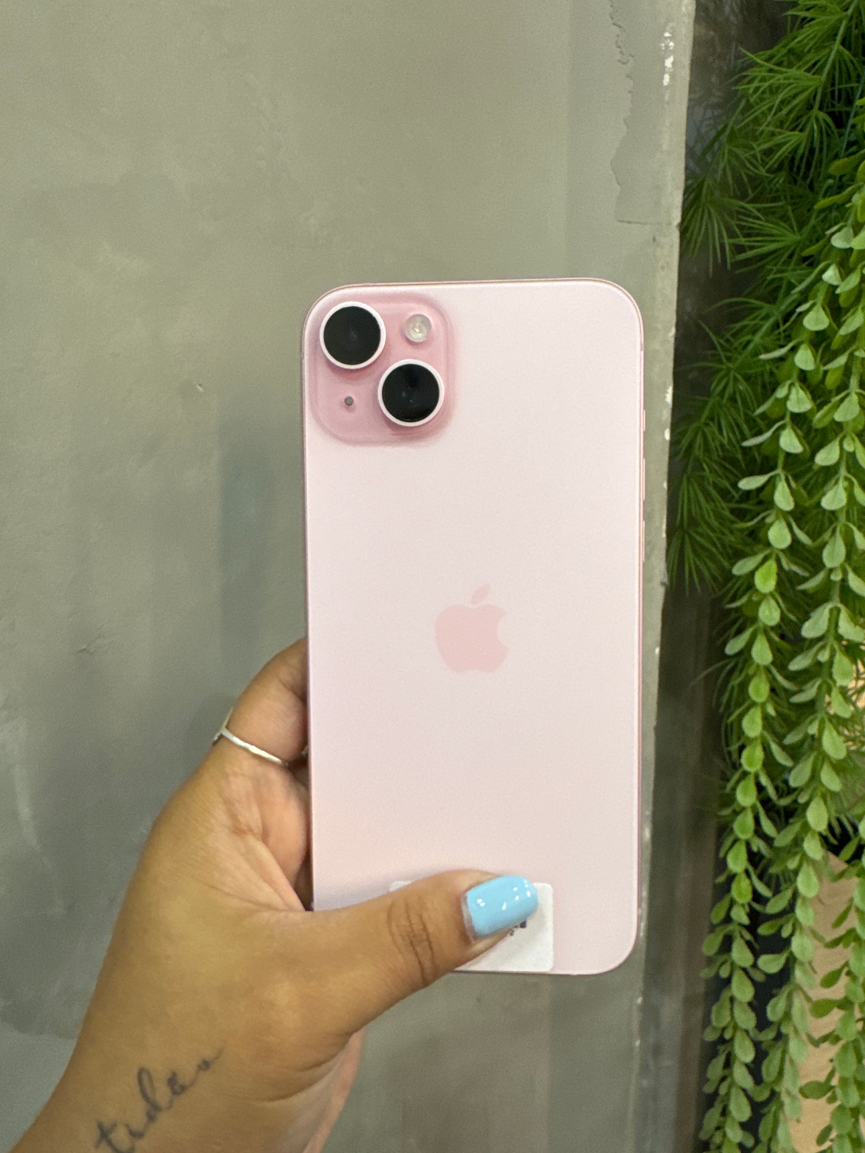 iPhone 15 Plus 